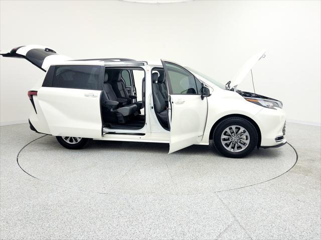 used 2021 Toyota Sienna car, priced at $39,994