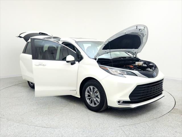used 2021 Toyota Sienna car, priced at $39,994