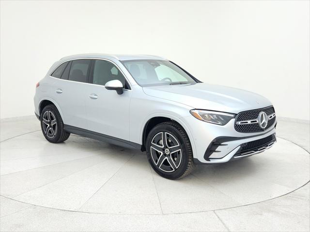 new 2025 Mercedes-Benz GLC 300 car, priced at $57,045