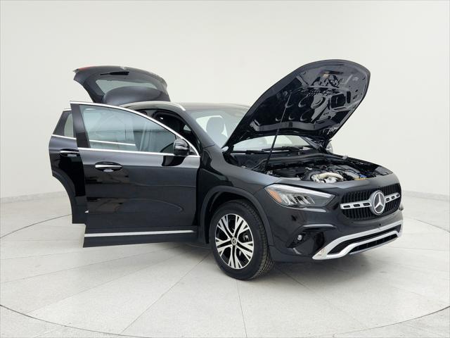 new 2025 Mercedes-Benz GLA 250 car, priced at $45,905