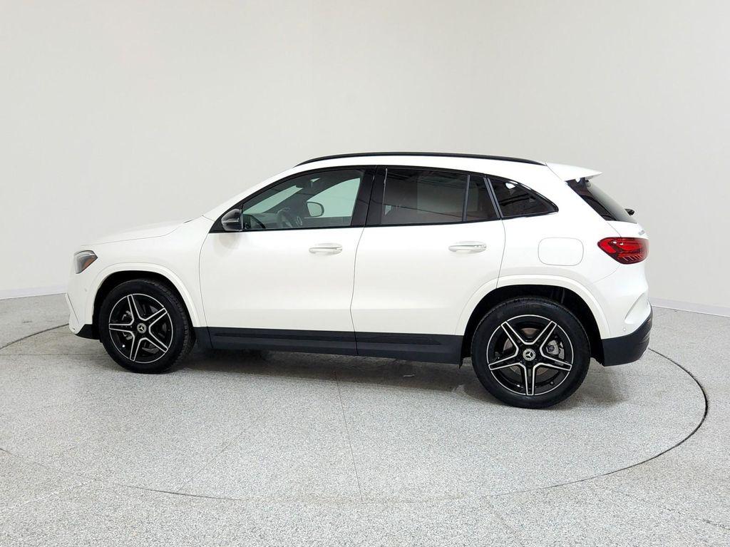 used 2024 Mercedes-Benz GLA 250 car, priced at $35,993