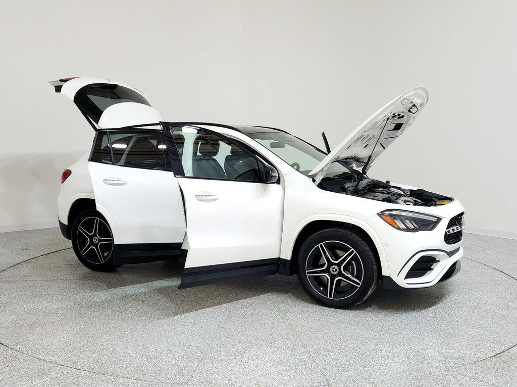 used 2024 Mercedes-Benz GLA 250 car, priced at $35,993