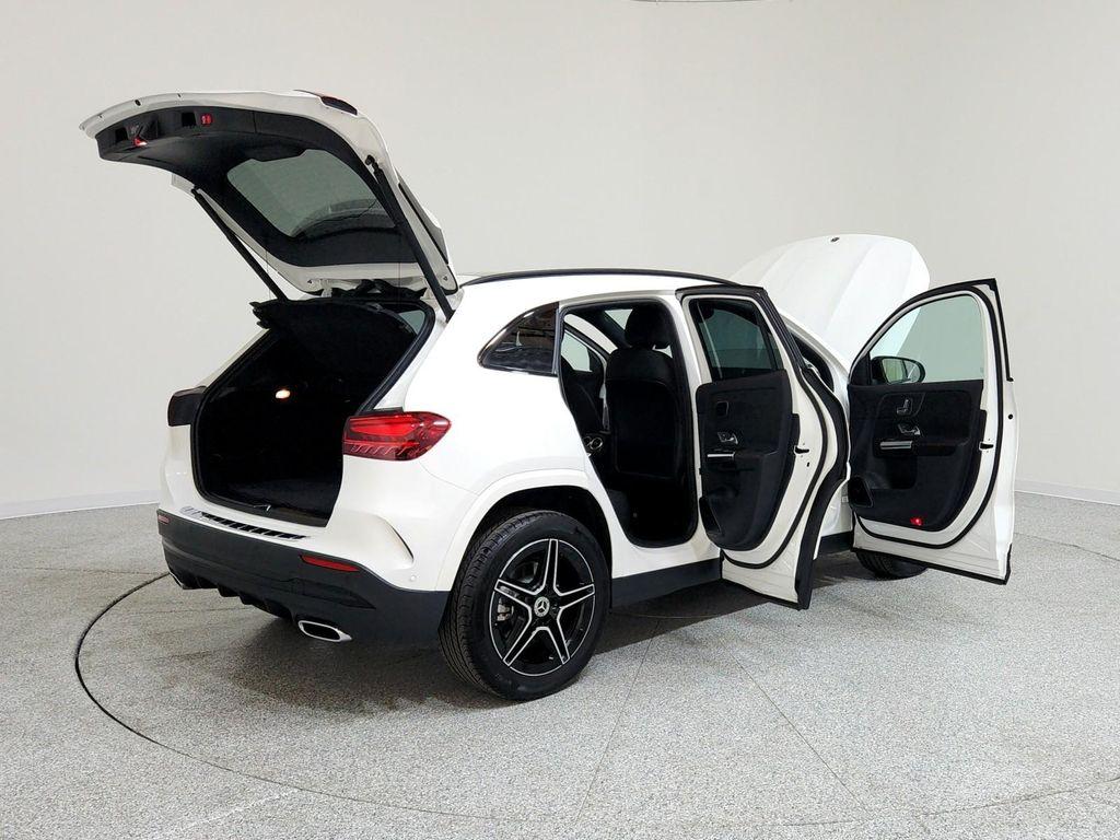 used 2024 Mercedes-Benz GLA 250 car, priced at $35,993