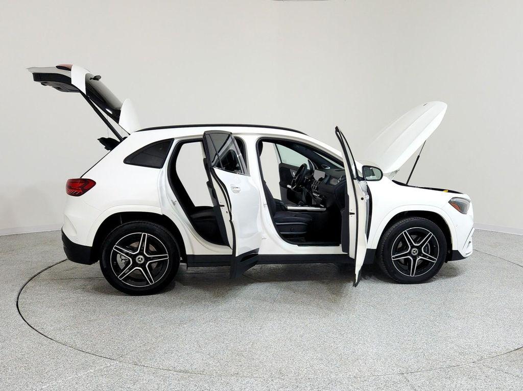 used 2024 Mercedes-Benz GLA 250 car, priced at $35,993