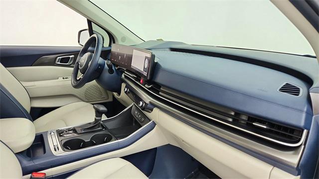 used 2025 Kia Carnival car, priced at $49,450