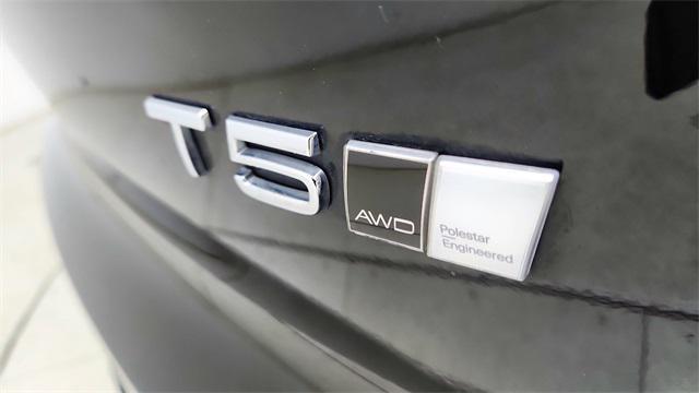 used 2021 Volvo XC40 car, priced at $22,977