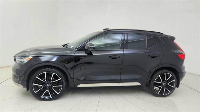 used 2021 Volvo XC40 car, priced at $22,977