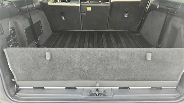 used 2023 Land Rover Discovery car, priced at $52,950