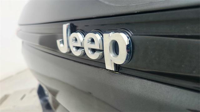 used 2022 Jeep Grand Cherokee car, priced at $29,477