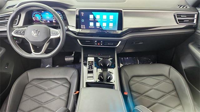 used 2025 Volkswagen Atlas Cross Sport car, priced at $31,950
