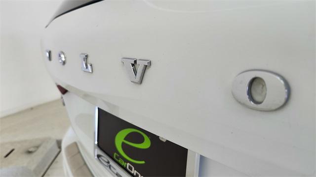 used 2023 Volvo XC60 Recharge Plug-In Hybrid car, priced at $42,850