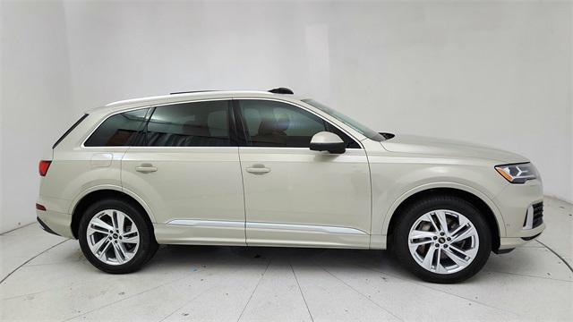 used 2024 Audi Q7 car, priced at $53,850