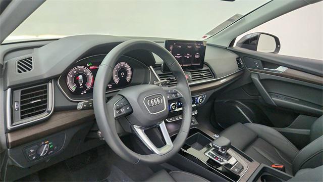 used 2024 Audi Q5 car, priced at $45,850