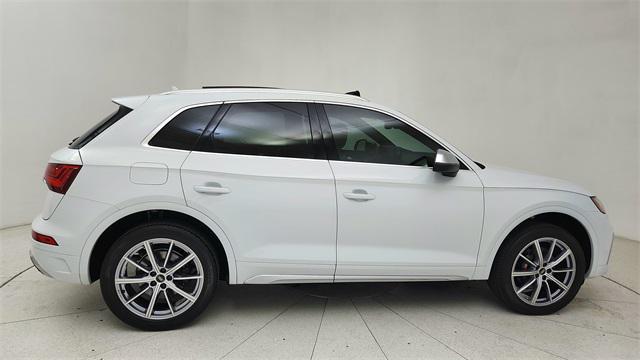 used 2022 Audi SQ5 car, priced at $40,450