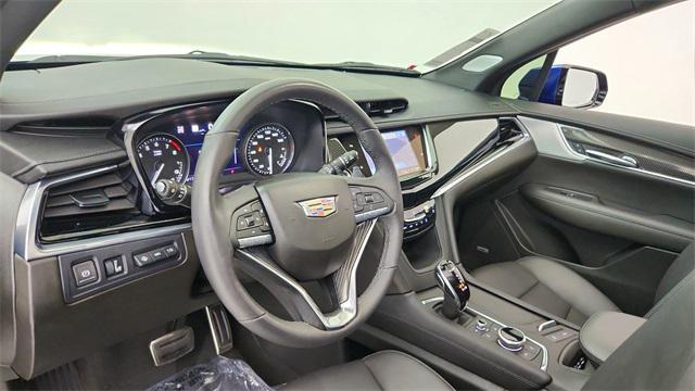 used 2024 Cadillac XT6 car, priced at $51,950