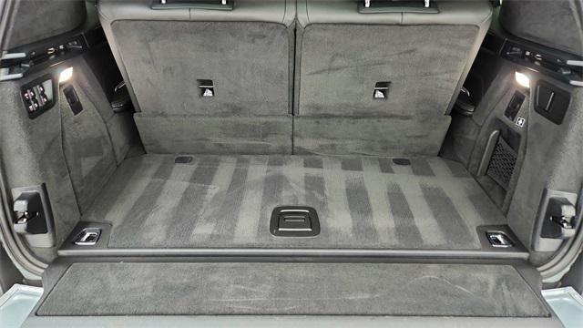 used 2023 BMW X7 car