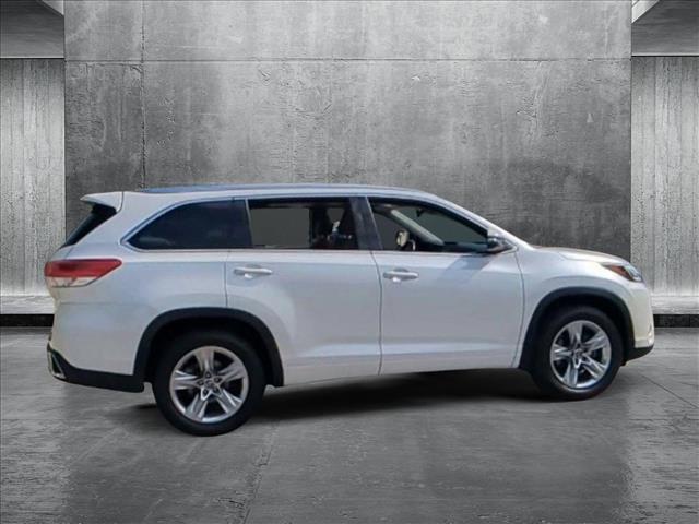 used 2018 Toyota Highlander car, priced at $18,995