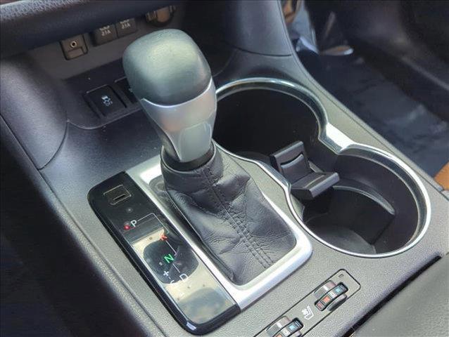 used 2018 Toyota Highlander car, priced at $19,995