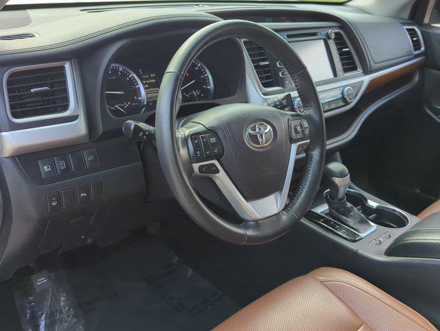 used 2018 Toyota Highlander car, priced at $22,995