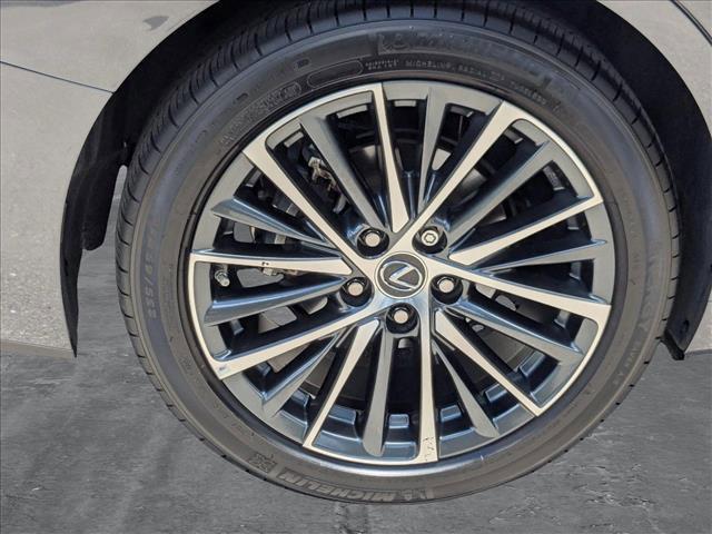 used 2025 Lexus ES 350 car, priced at $41,977