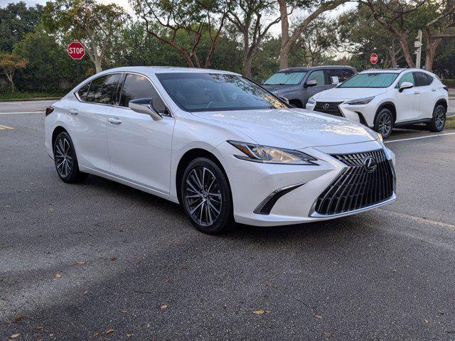 new 2025 Lexus ES 350 car, priced at $48,044