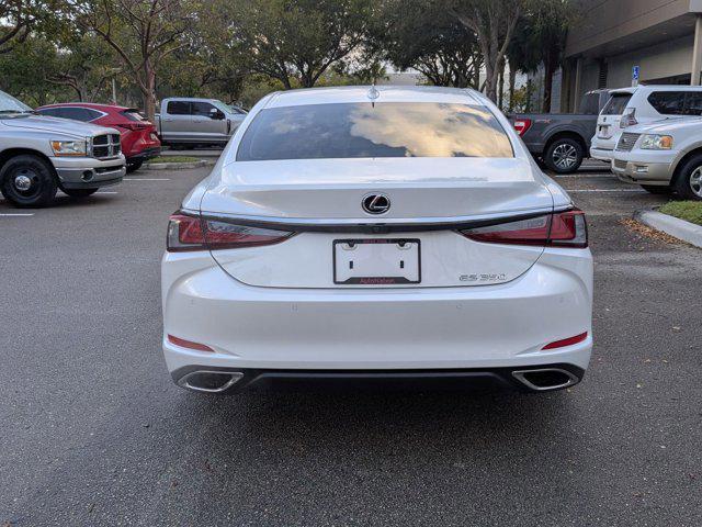 new 2025 Lexus ES 350 car, priced at $48,044