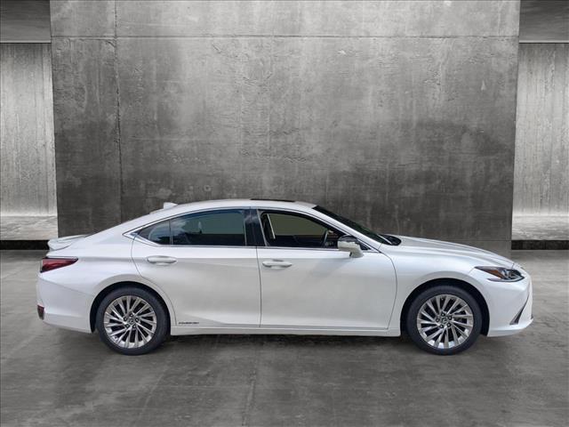 used 2020 Lexus ES 300h car, priced at $32,990