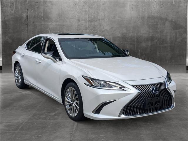 used 2020 Lexus ES 300h car, priced at $32,990