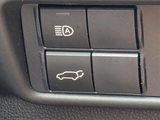 used 2021 Toyota Highlander Hybrid car, priced at $28,988