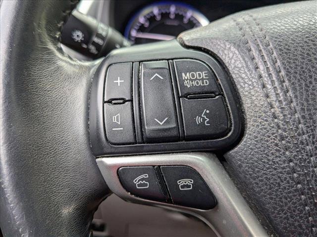 used 2015 Toyota Highlander car, priced at $17,995
