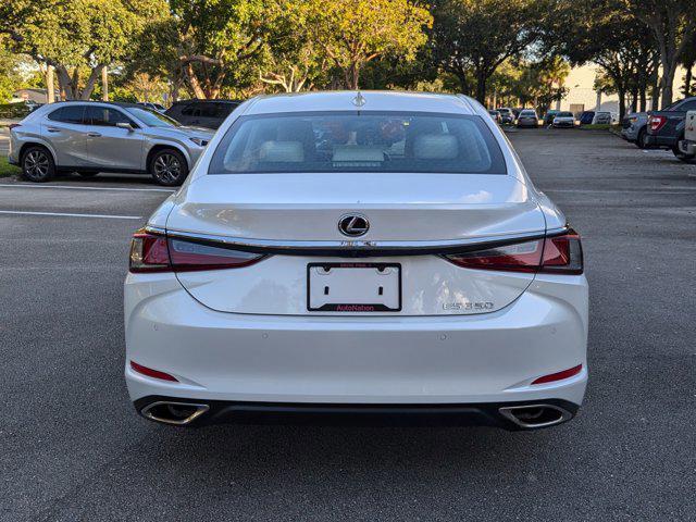 new 2025 Lexus ES 350 car, priced at $48,044