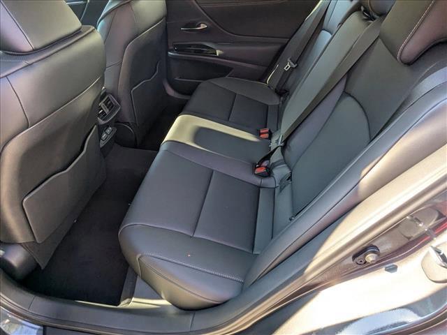 new 2025 Lexus ES 350 car, priced at $45,435