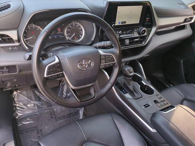 used 2023 Toyota Highlander car, priced at $33,495