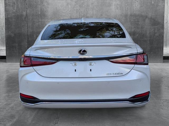 new 2025 Lexus ES 300h car, priced at $50,704