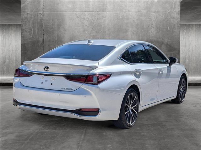 new 2025 Lexus ES 300h car, priced at $51,194