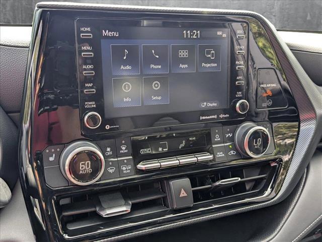 used 2022 Toyota Highlander car, priced at $34,995