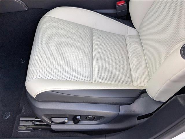 new 2025 Lexus ES 300h car, priced at $50,704