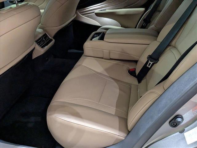 new 2025 Lexus LS 500 car, priced at $83,118