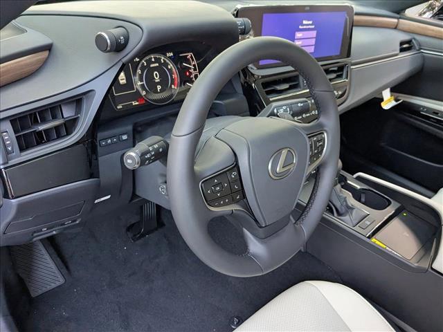 new 2025 Lexus ES 350 car, priced at $47,329
