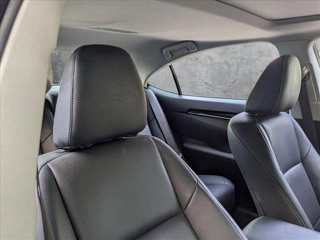 used 2015 Lexus ES 300h car, priced at $15,495