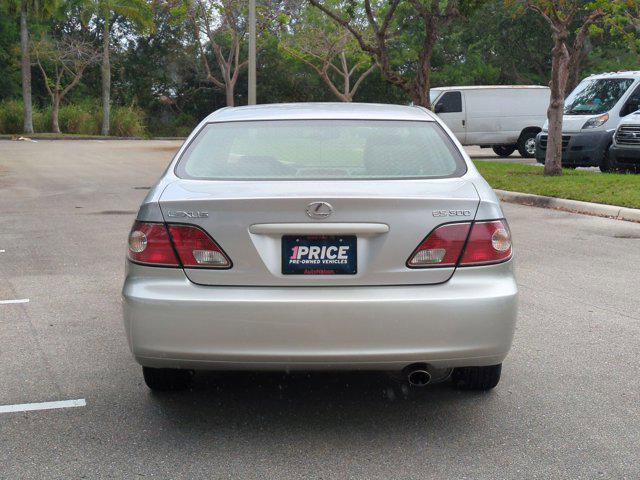 used 2002 Lexus ES 300 car, priced at $7,995
