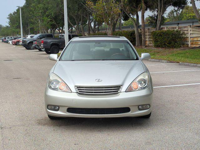 used 2002 Lexus ES 300 car, priced at $7,995