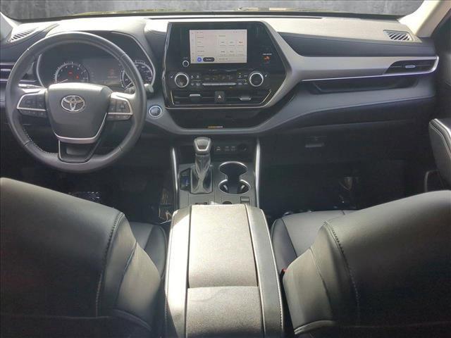 used 2023 Toyota Highlander car, priced at $33,995