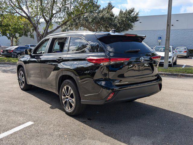 used 2023 Toyota Highlander car, priced at $37,698