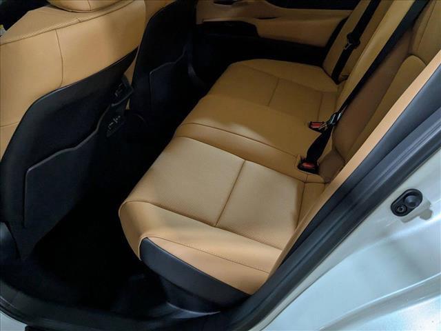 new 2025 Lexus ES 300h car, priced at $47,912