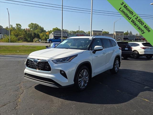 used 2021 Toyota Highlander Hybrid car, priced at $37,614