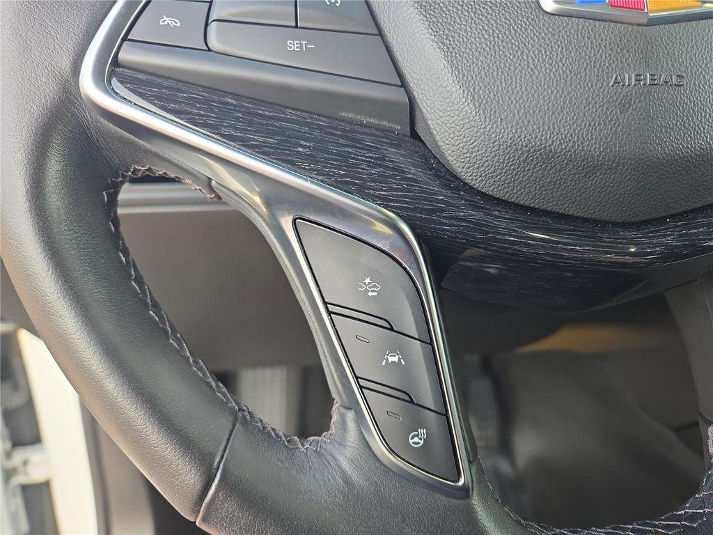 used 2023 Cadillac XT5 car, priced at $29,999