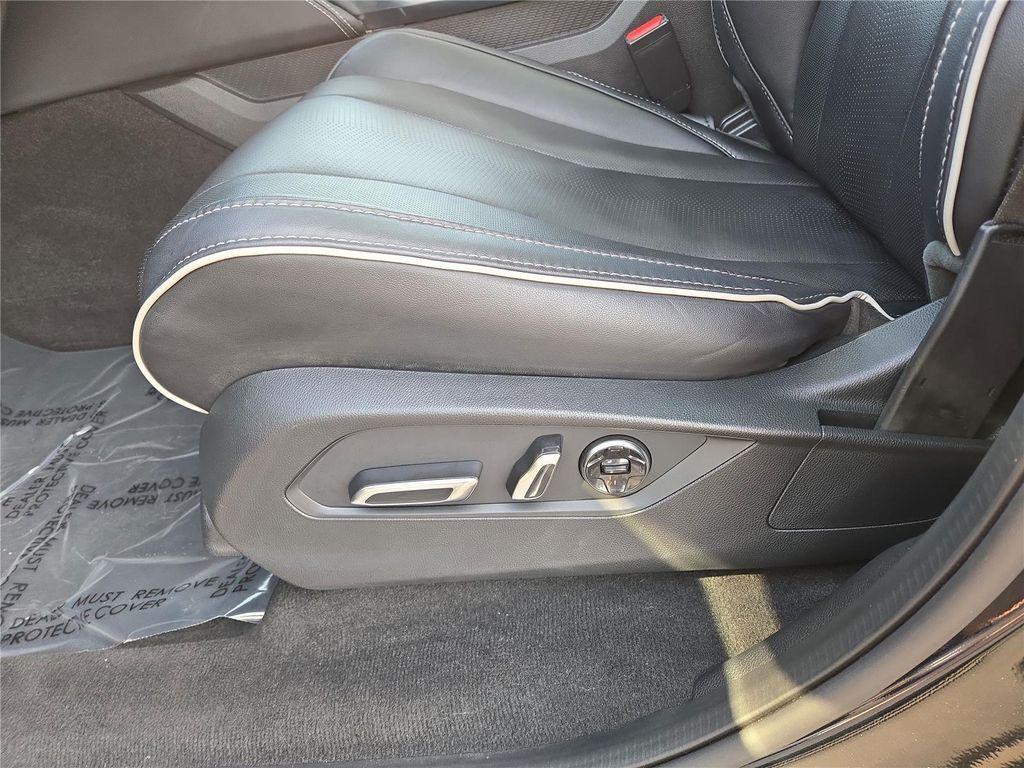 used 2023 Acura MDX car, priced at $40,766
