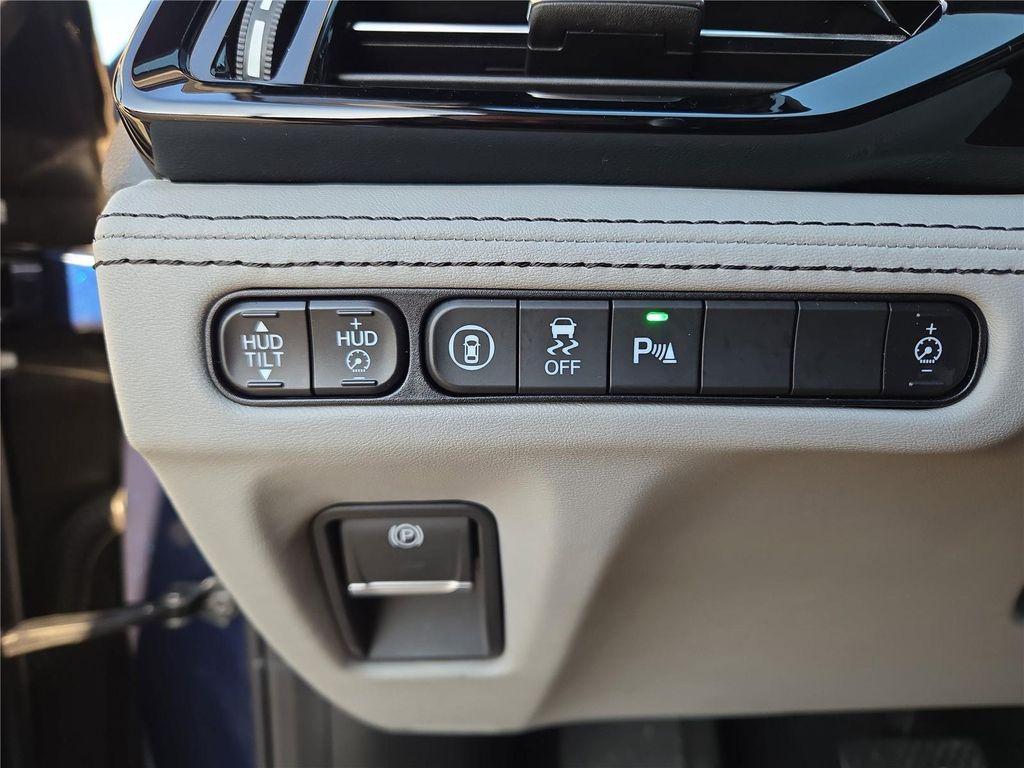 used 2022 Acura MDX car, priced at $36,651