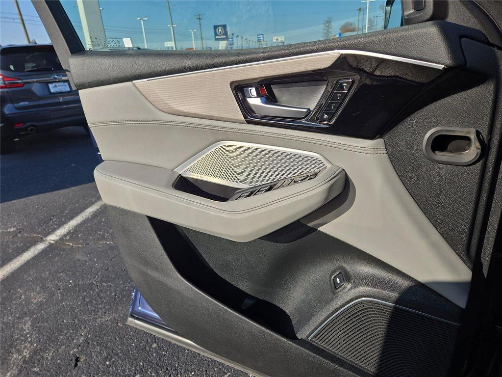 used 2022 Acura MDX car, priced at $36,651